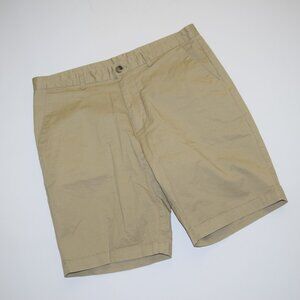 Men's 34 Calvin Klein Flat Front Khaki Chino 8" City Classic Shorts J15